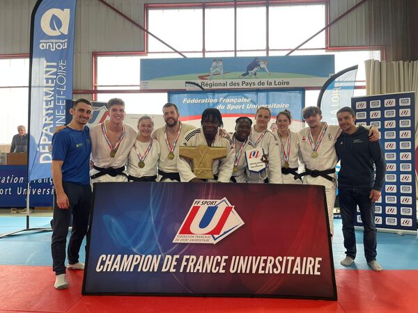 L'équipe de judo de l'Université de Strasbourg